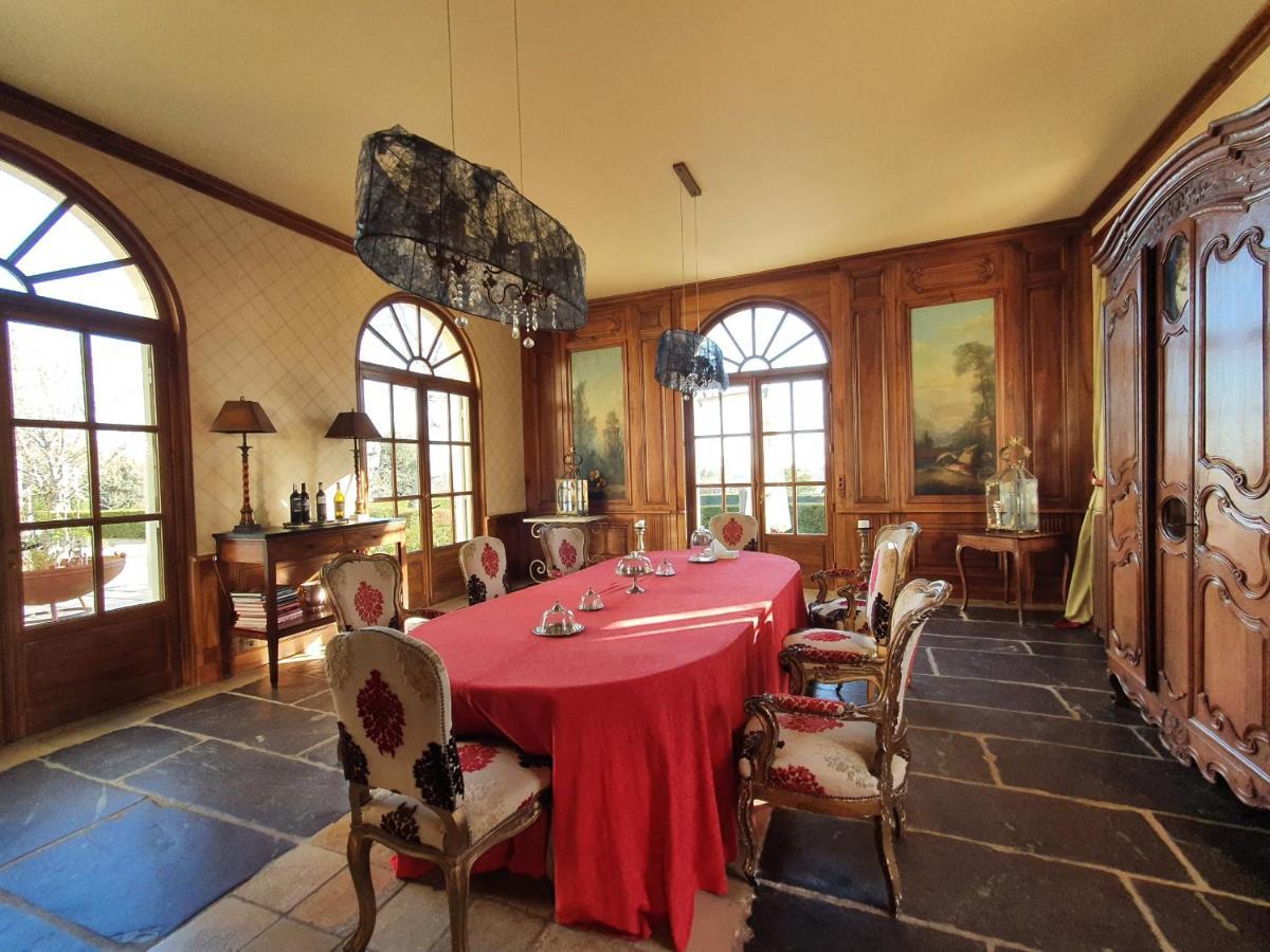 Chateau De Lussac Lussac  Esterno foto